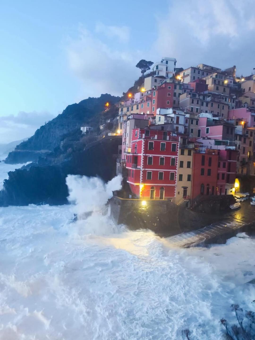 L'Incanto Divino Di Fronte Solo L'Orizzonte! Riomaggiore Pokój zdjęcie